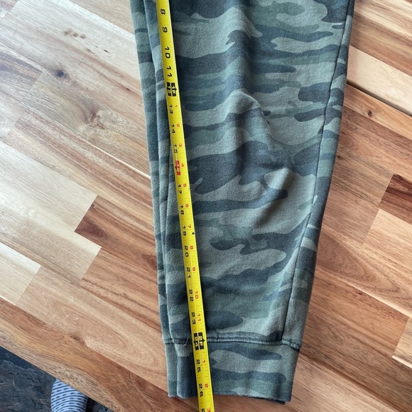 Green Camouflage Sweatpants Basic Babe - Picture 9 of 9